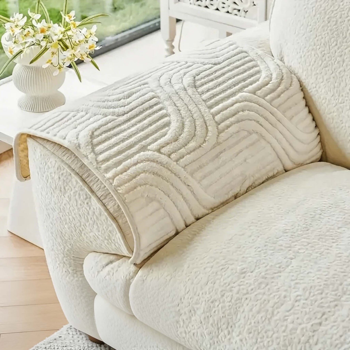 Luxury Plush Sofa Cushion Cover Non-Slip Breathable Fabric Pet-Proof for Living Room