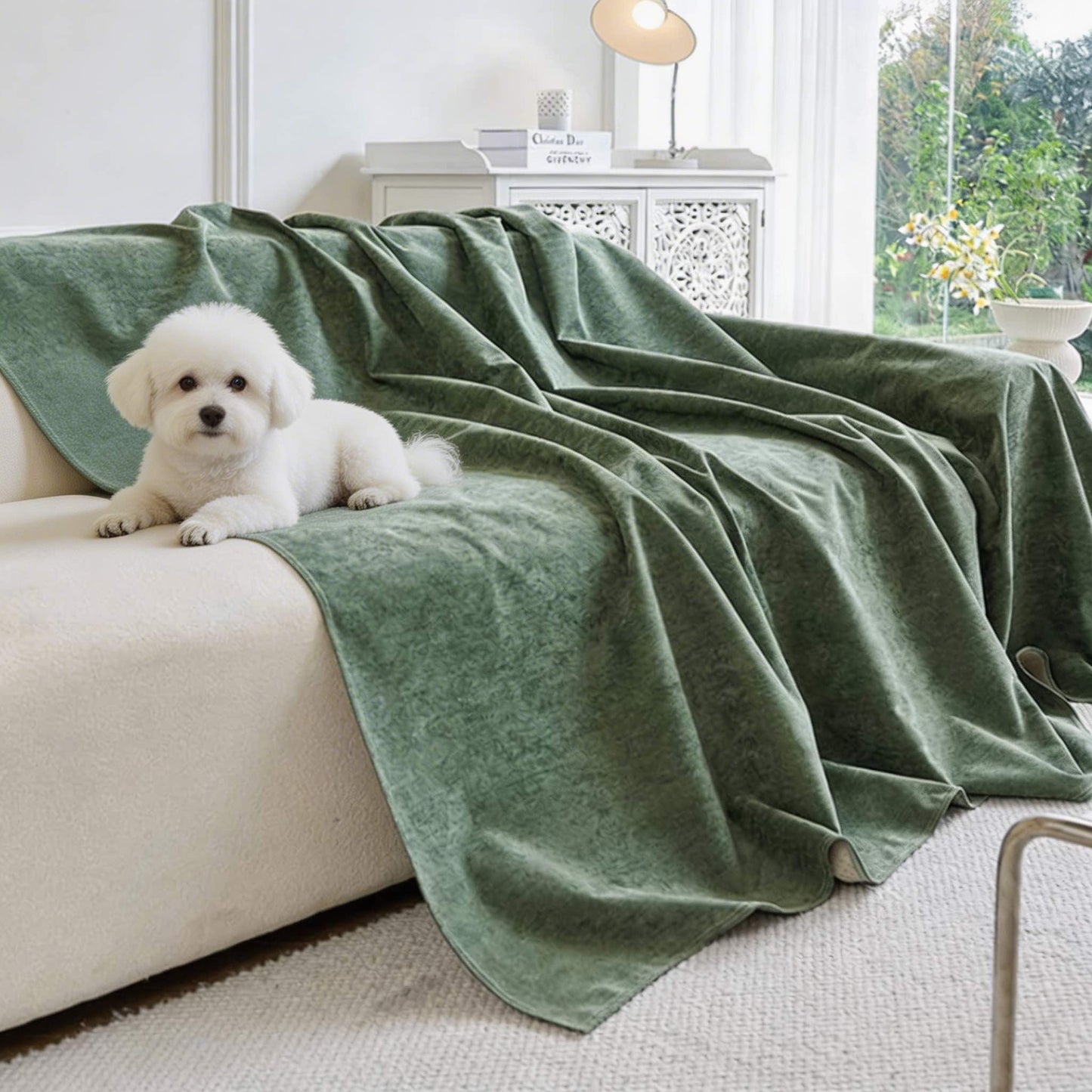 Waterproof Dog Couch Cover Scratch-Resistant Soft Polyester Settee Cover for Dogs